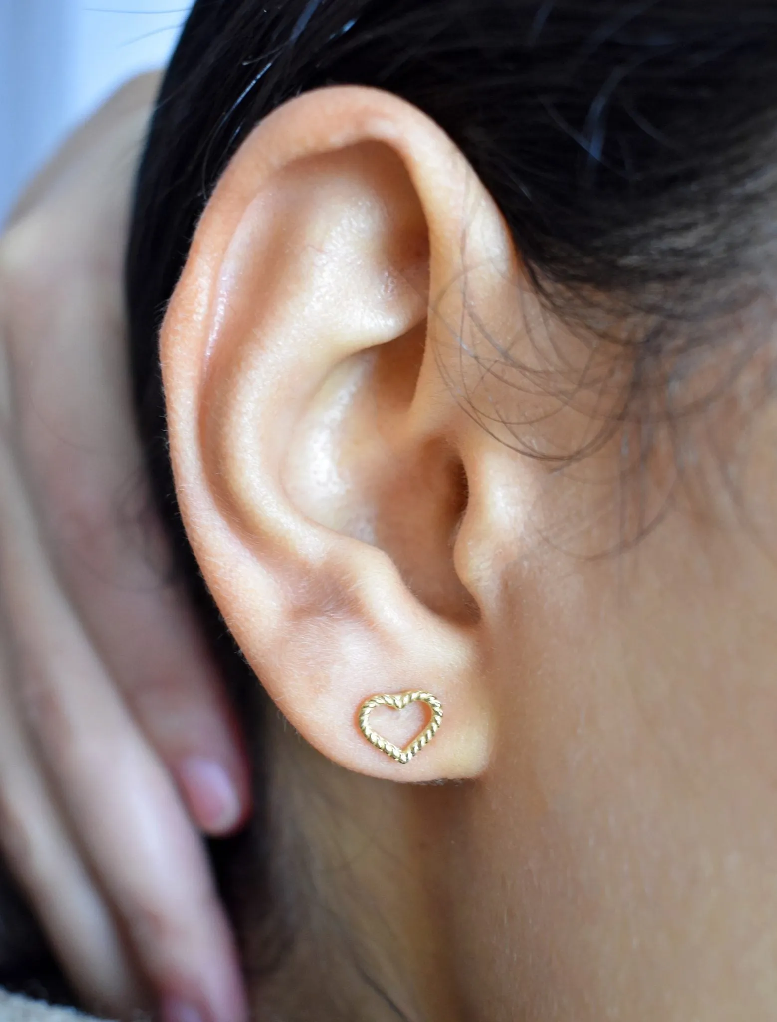 18K Gold Twisted Heart Earrings