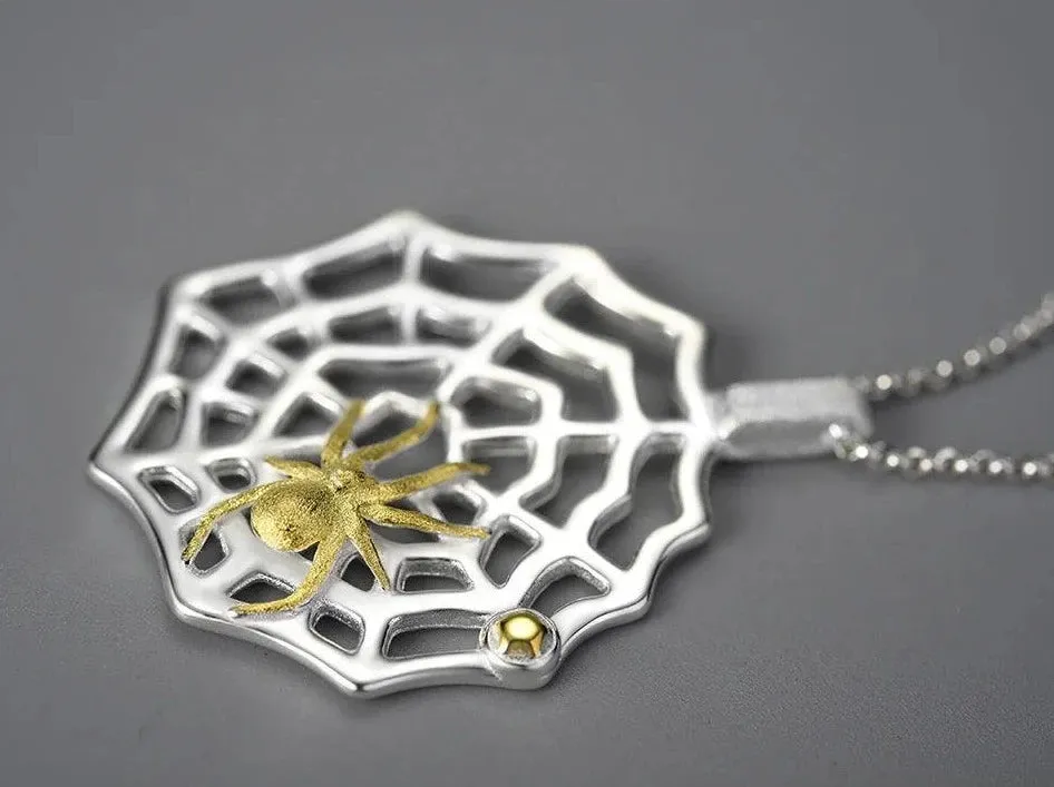 925 Sterling Silver Necklace Charm Jewelry - LFJE0208 Hunting Spider and Web Pendant