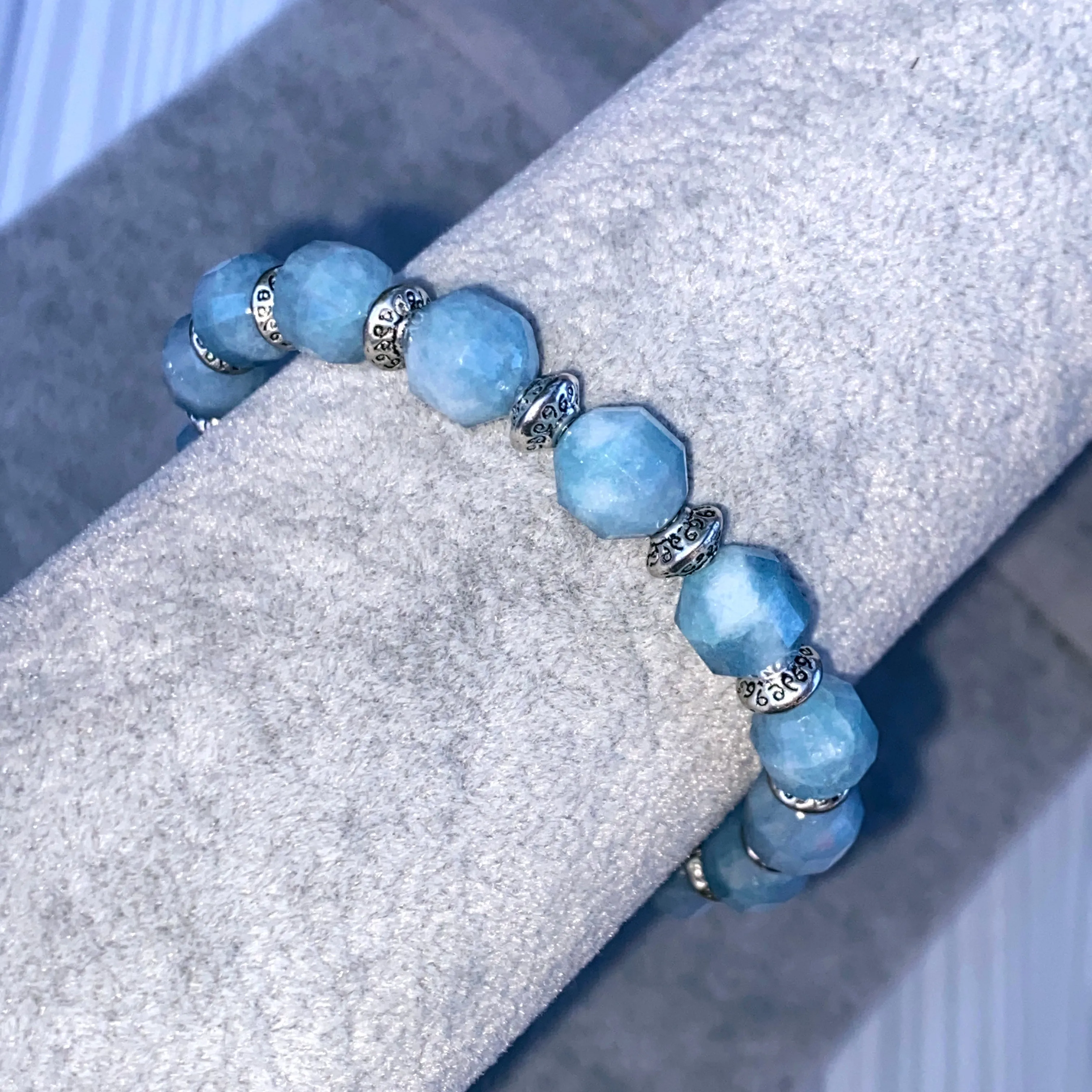 Aquamarine gemstone stretch Bracelet