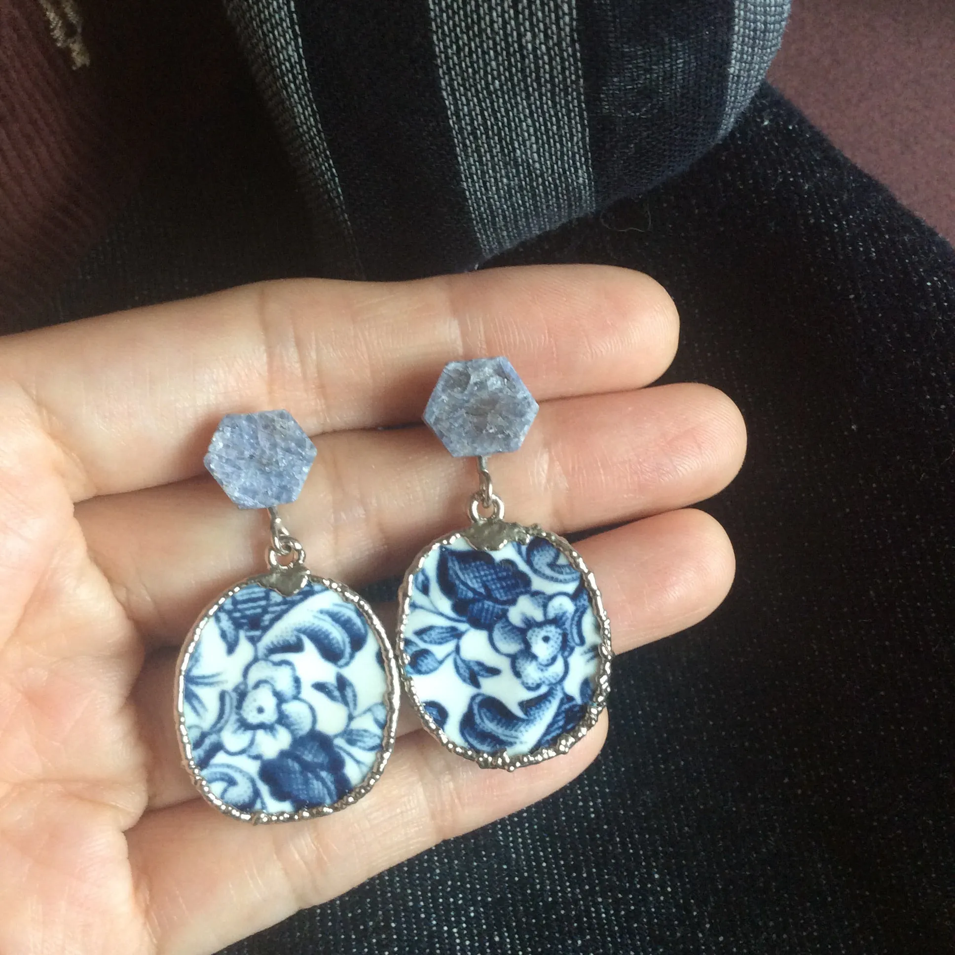 Azulejos porcelain with raw sapphire slice studs