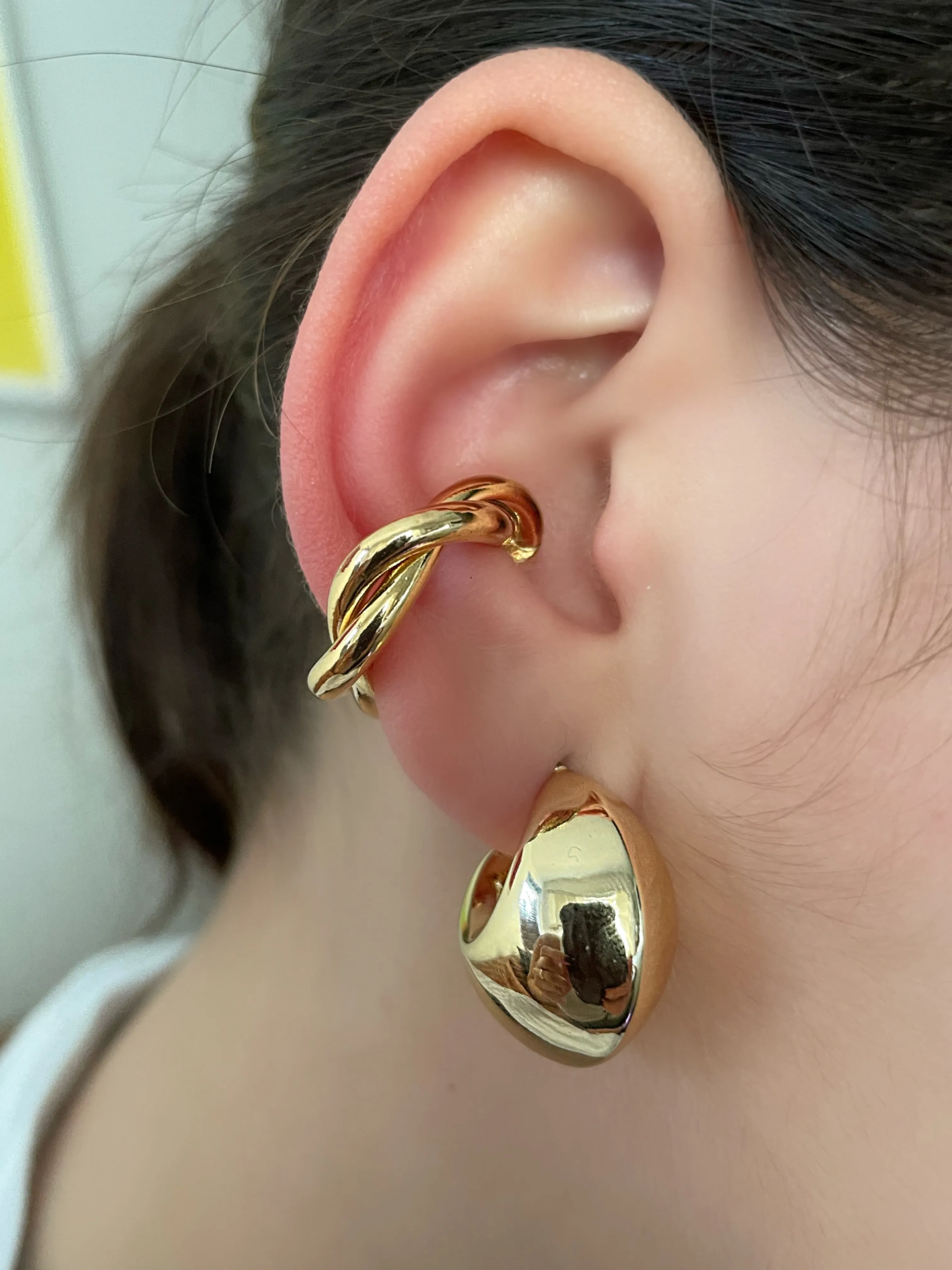 Croissant Earcuff