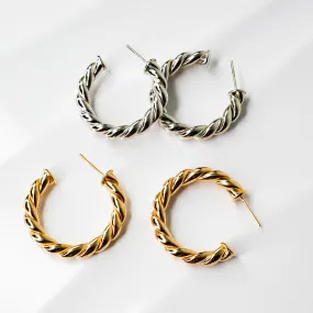 Gigi Lightweight Twisted Hoops