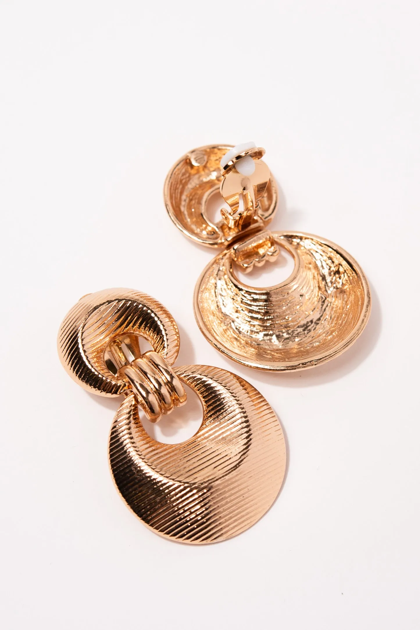 Grace Ribbed Open Knocker Clip-On Earrings