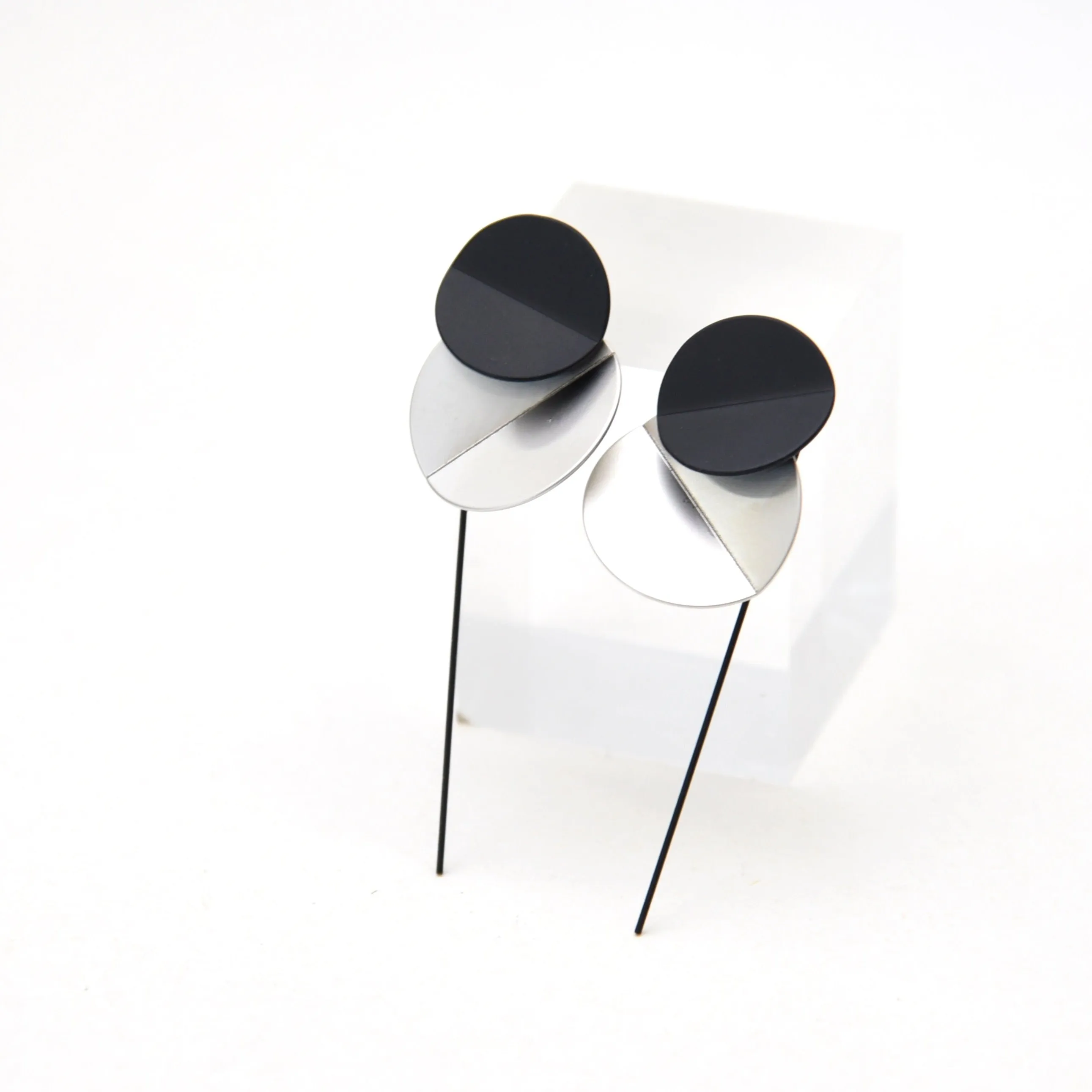 IO Earrings - B Grade