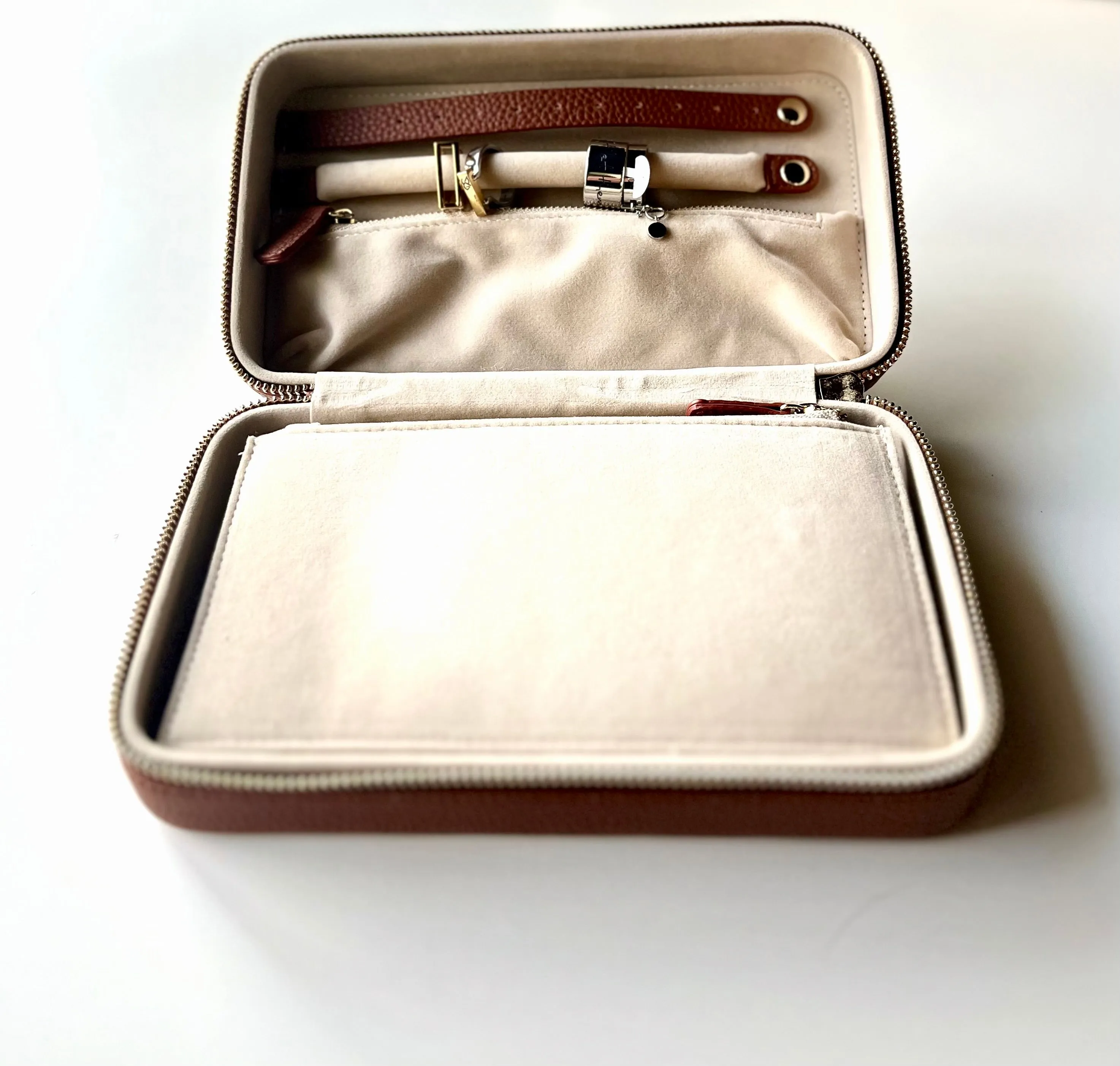 MALIAH JEWELRY CASE | chestnut leather