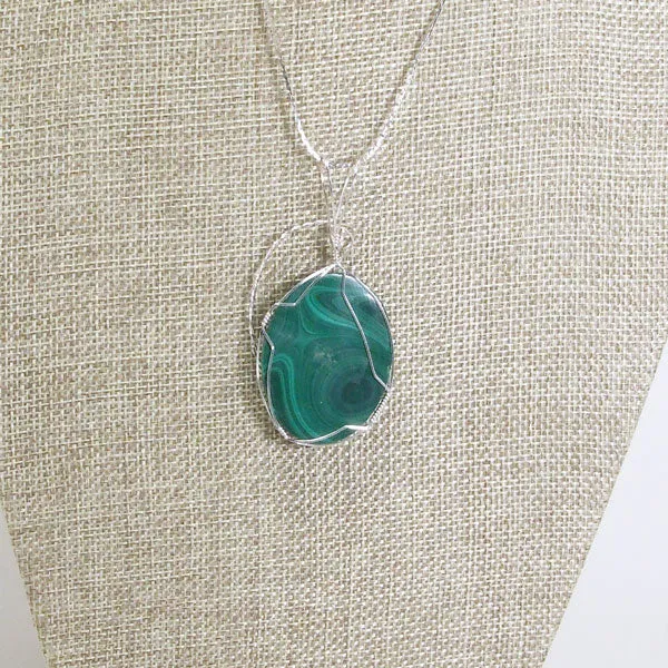 Nahum Wire Wrap Cabochon Pendant Necklace