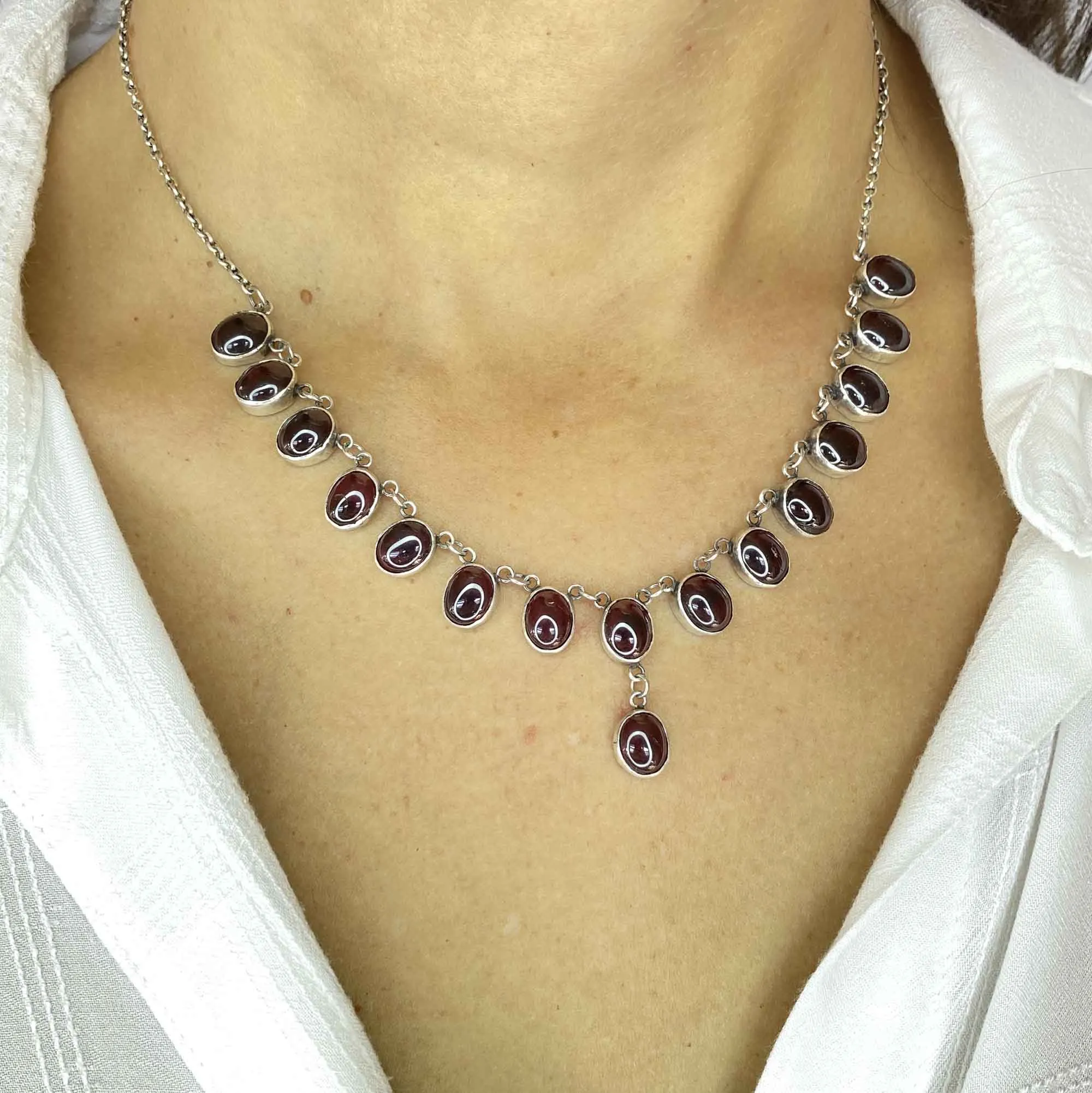 Natural Garnet Cabochon Fringe Necklace in Silver