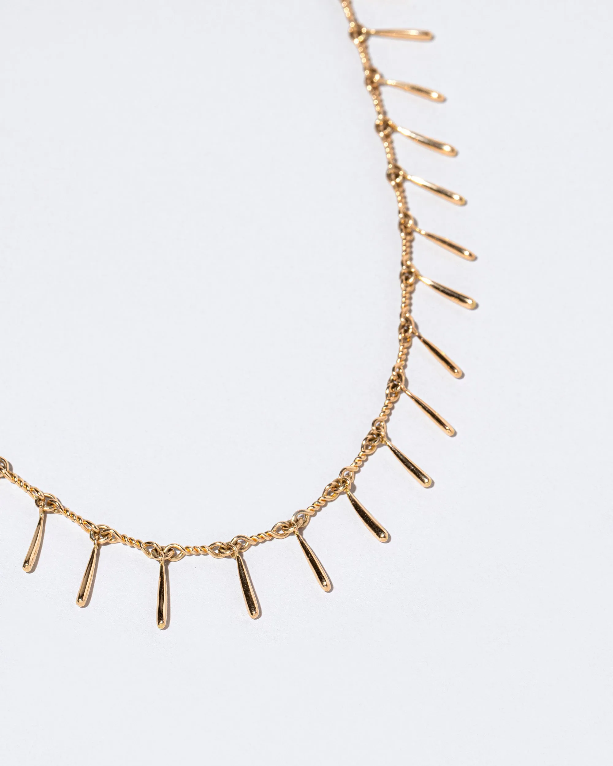 Petite Swaying Necklace