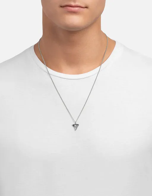 Shark Tooth Pendant Necklace 103-0314-001